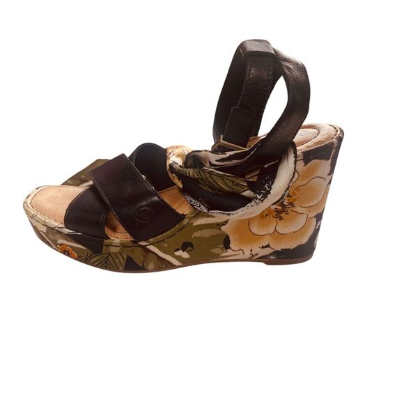 BORN Salton Wedge Sandal Black Leather Fabric Covered Heel - Picture 1 of 13